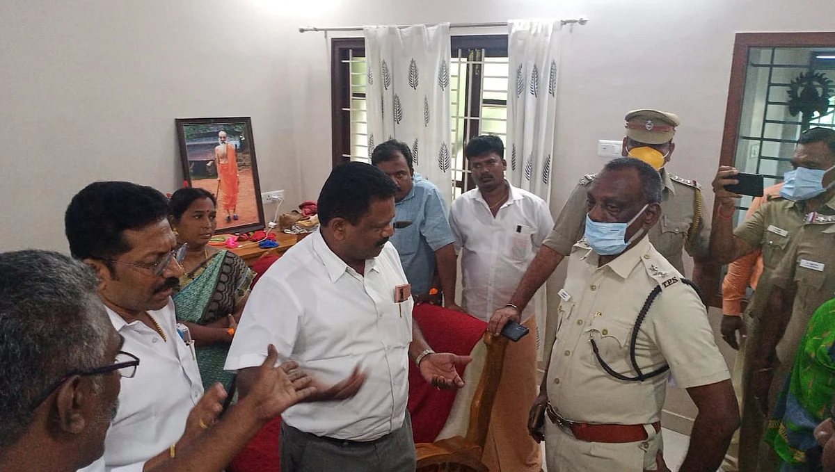 காவல்துறையினருடன் பாஜக நிர்வாகிகள் வாக்குவாதம்