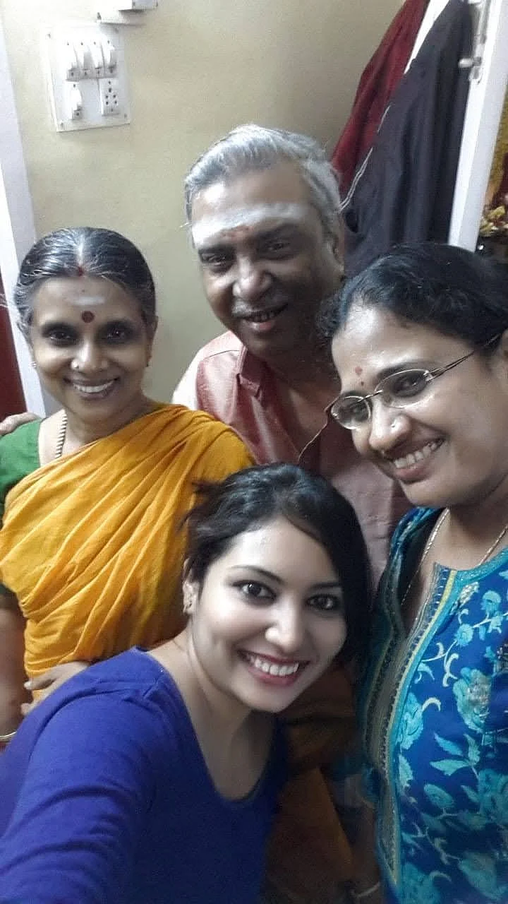 மாணிக்க விநாயகம் குடும்பத்தினருடன்