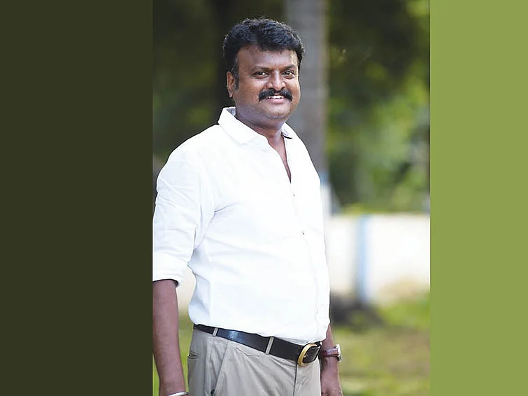 திவால் நிலையில் தஞ்சை மாநகராட்சி... மீட்டெடுத்த கமிஷனர் சரவணக்குமார்