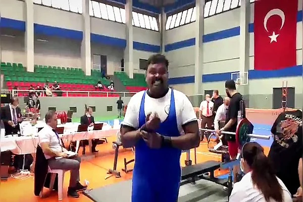 ஆசிய வலுதூக்கும் போட்டி