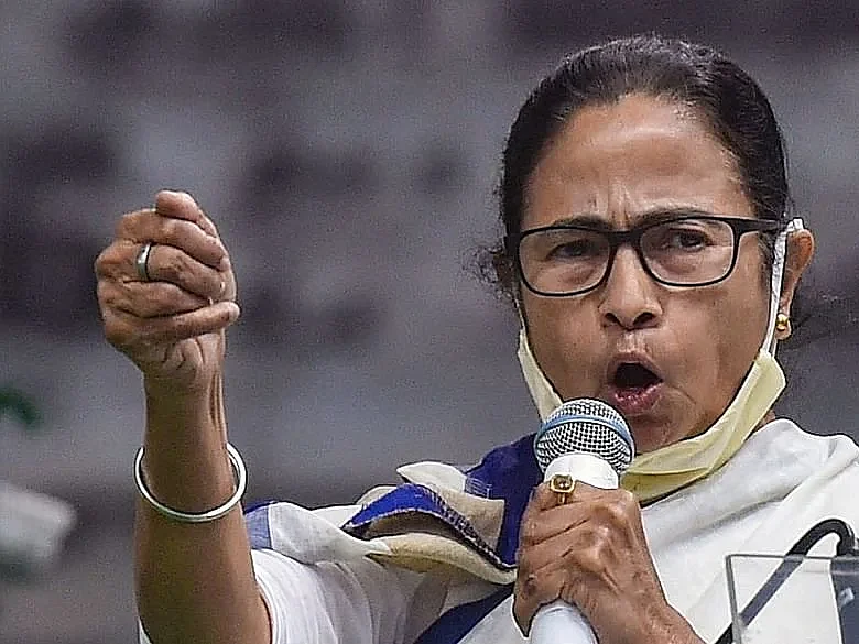 ``கேடர் விதிகள் திருத்தம் கூட்டாட்சித் தத்துவத்துக்கு எதிரானது!'' - மம்தா பிரதமருக்குக் கடிதம்