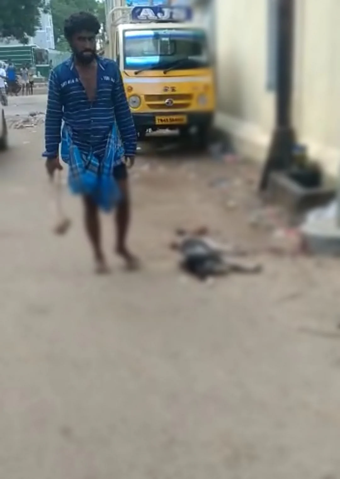 நாயைக் கொன்ற நபர்