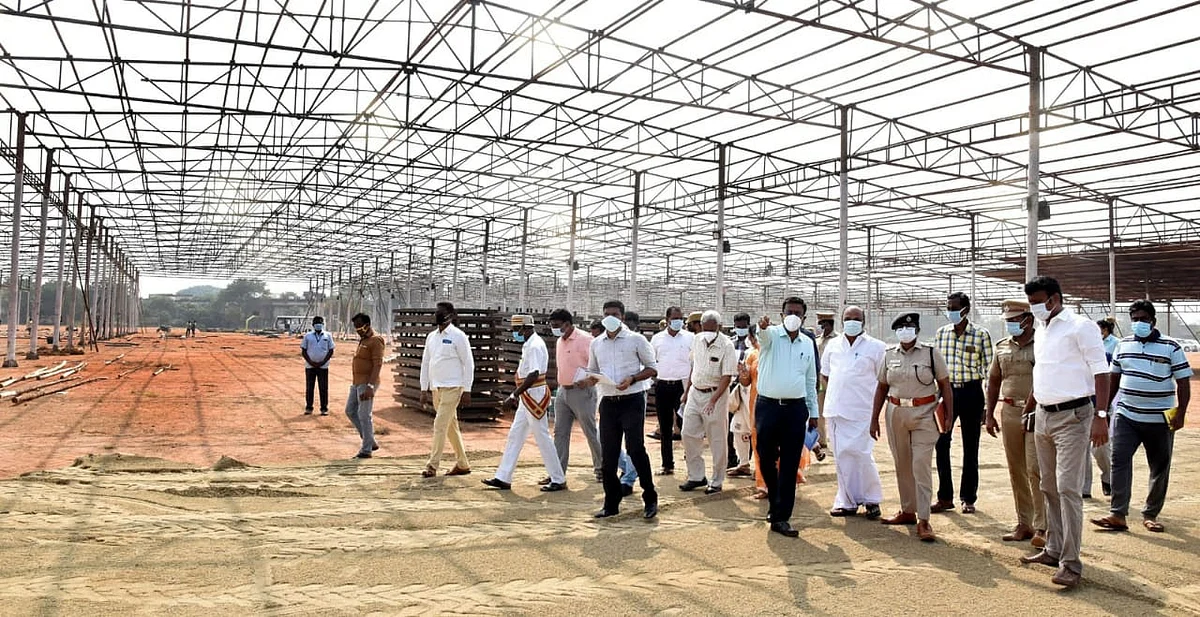 பந்தல் அமைக்கும் பணி