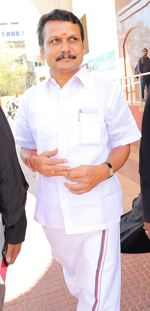 தாய்லாந்து முதலீடு... தேர்தல் செலவுக்கு செக்... தங்கமணி ரெய்டு பின்னணி!