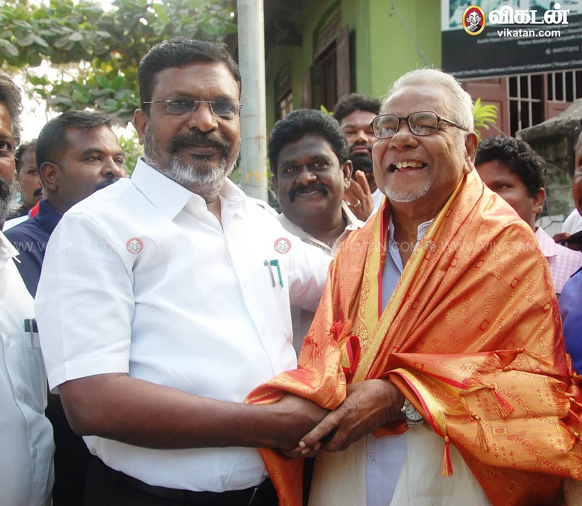 கொடிக்கால் ஷேக் அப்துல்லாவுடன் திருமாவளவன்