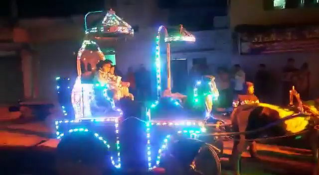 குதிரை வண்டி ஊர்வலம்