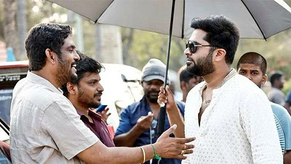 மாநாடு ஷூட்டிங் ஸ்பாட்டில்...