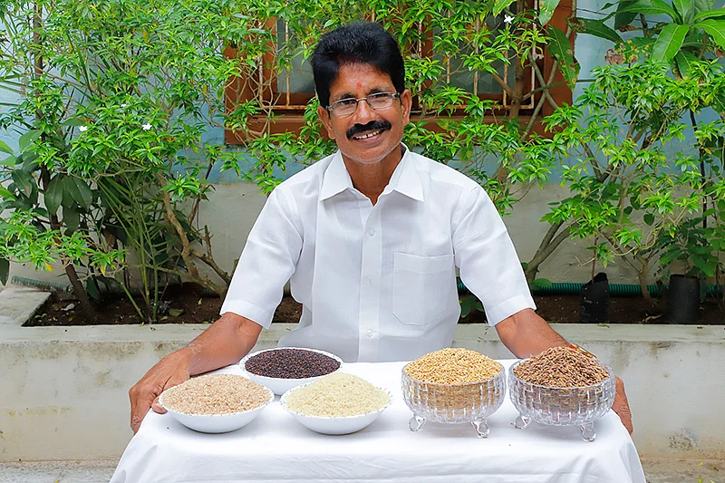 பாரம்பர்ய நெல் ரகங்களுடன்