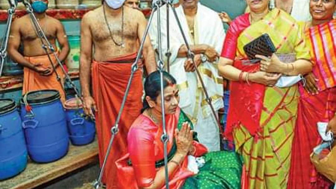 துர்கா ஸ்டாலின் வழிபாடு