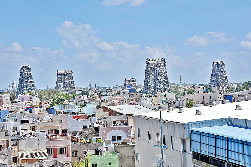 மோசடியாகப் பதிவு செய்யப்பட்டதா மீனாட்சியம்மன் கோயில் சொத்து?