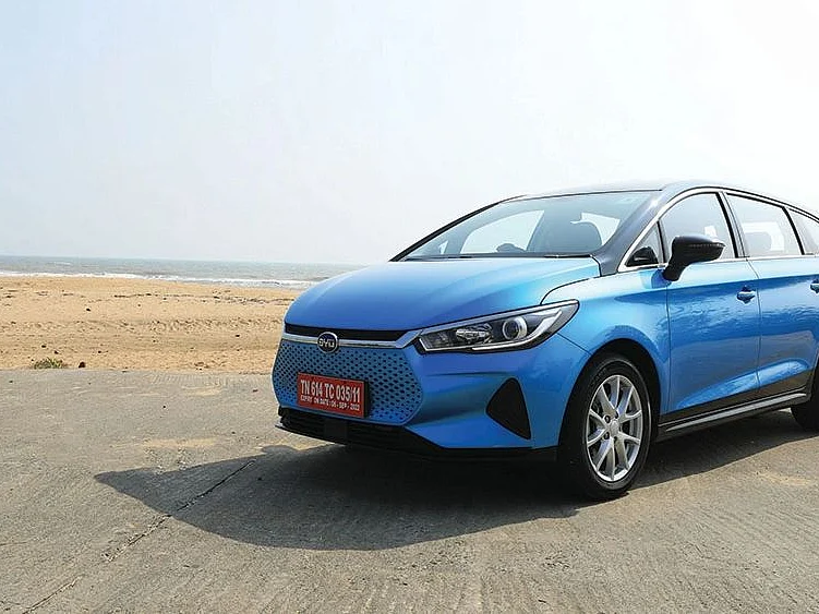 BYD e6 India's First Electric MPV