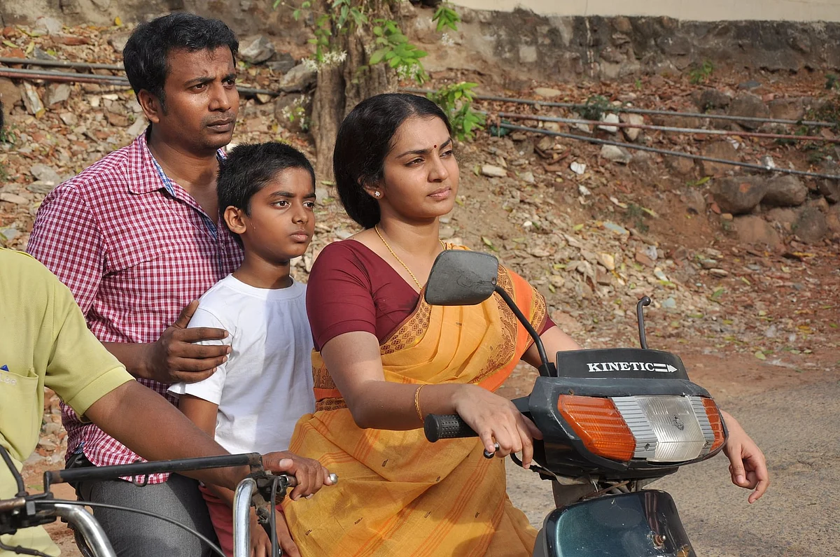 சிவரஞ்சனியும் இன்னும் சில பெண்களும்