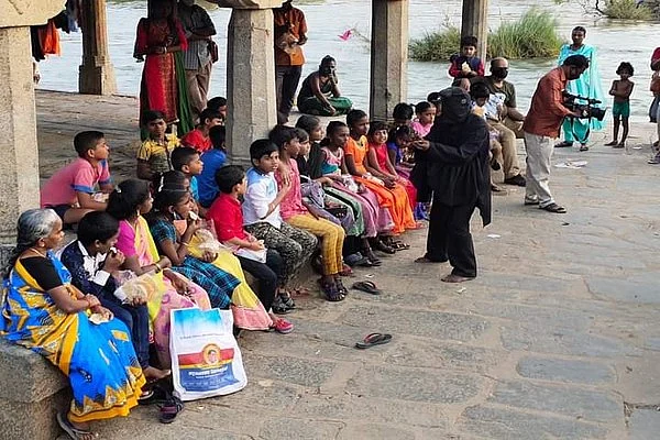 குழந்தைகள் பங்கேற்ற நிகழ்ச்சி