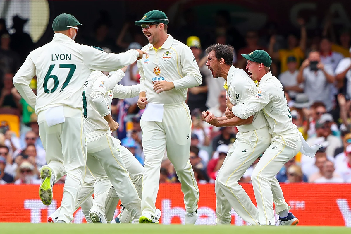 The Ashes started with a Starc Special!