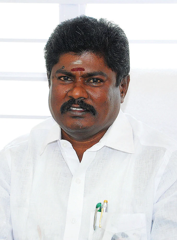 மாணிக்கம்