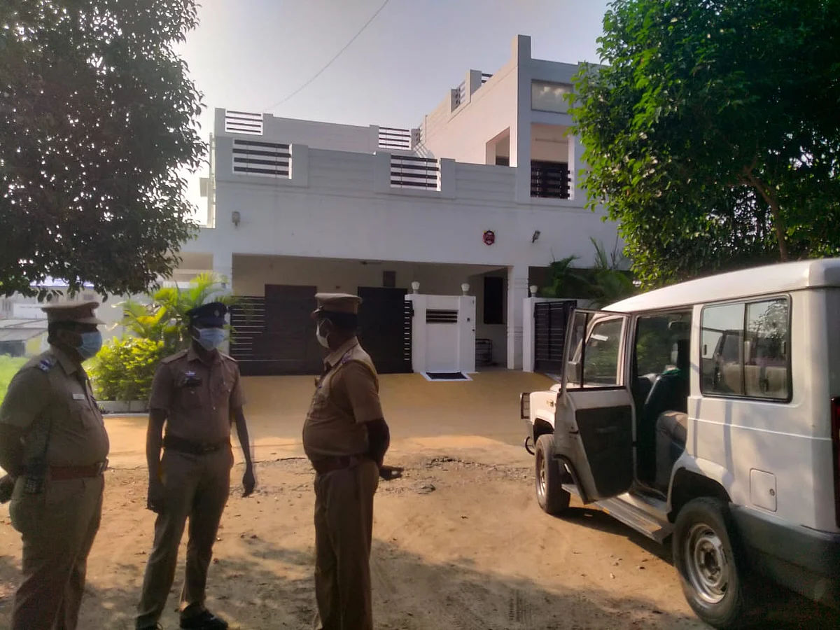 லஞ்ச ஒழிப்புத்துறை சோதனை