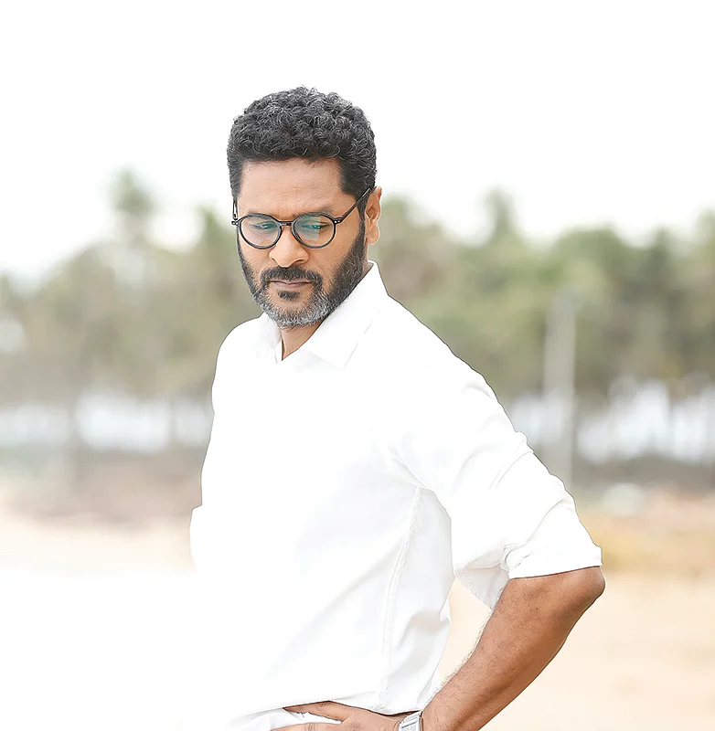 நினைவுகளைக் கோப்பையில் நிரப்பித்தரும் படம்!
