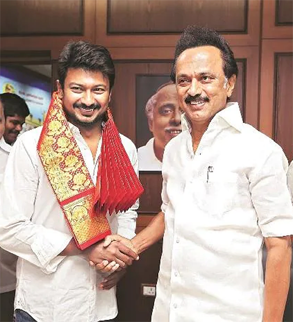 பட்டாபிஷேகம்... சங்கடத்தில் சீனியர்கள்... புகையும் உறவுகள்!