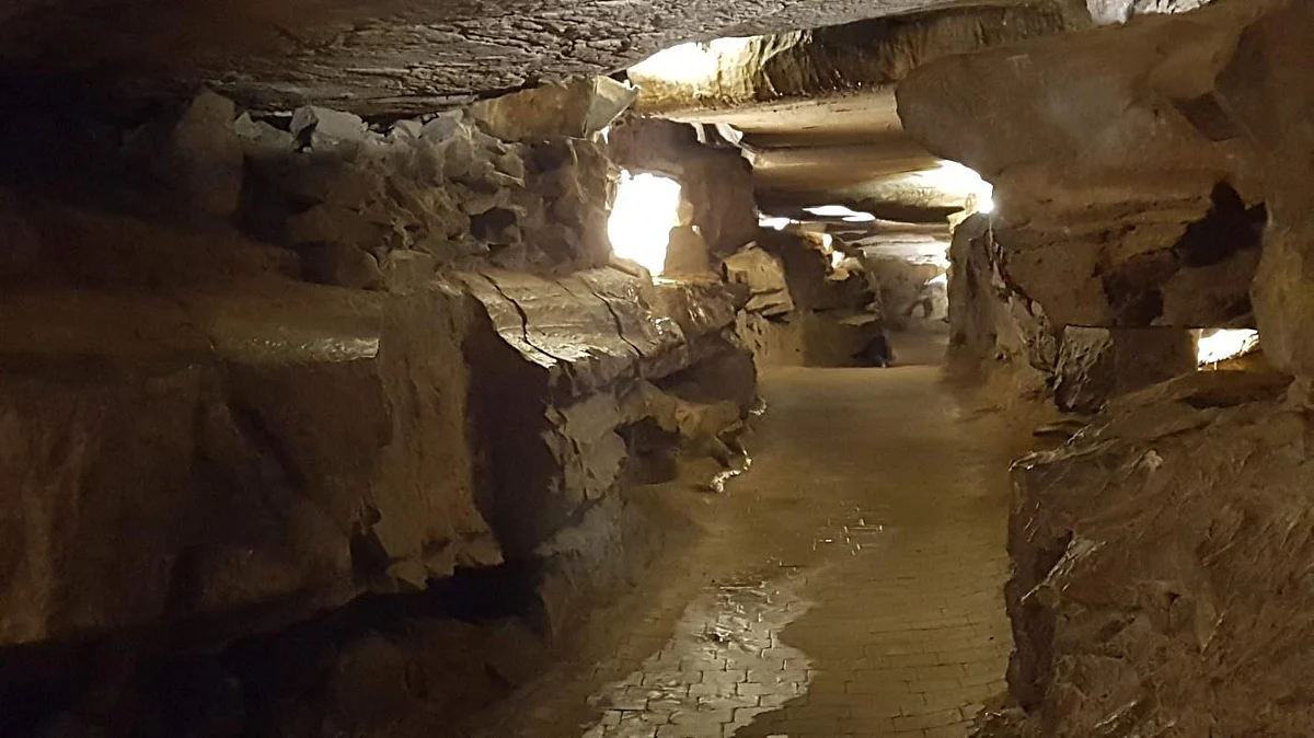 Ruby Falls (Inner View)