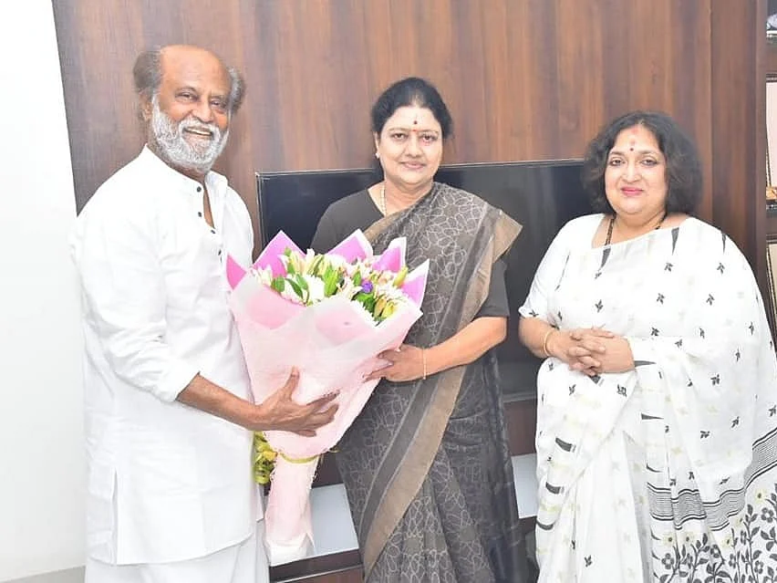 `மொத்தம் 17 நிமிடங்கள்!’ - சசிகலா, ரஜினிகாந்த் சந்திப்பின் பின்னணி என்ன?