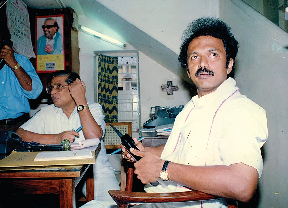 சண்முகநாதன் - மு.க.ஸ்டாலின்