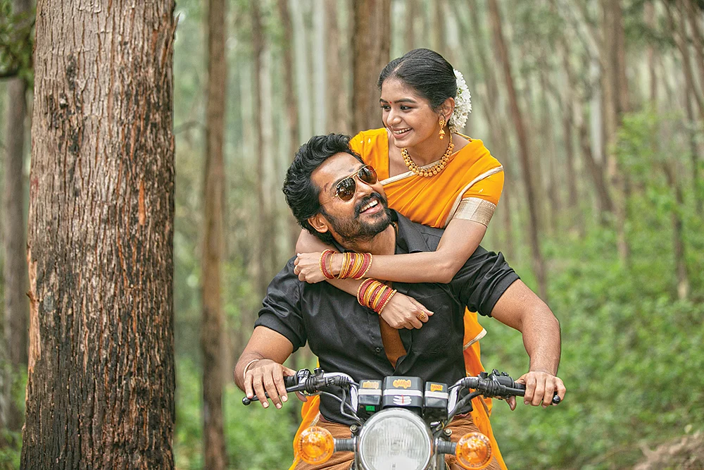 உறவுகளுக்காக உருகும் கார்த்தி... தேனிப் பொண்ணாக மாறிய ஷங்கர் மகள்!