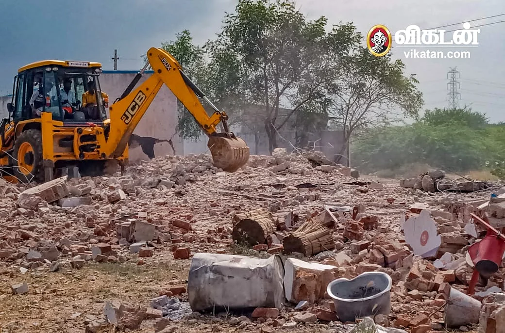 தரைமட்டமான அறைகள்