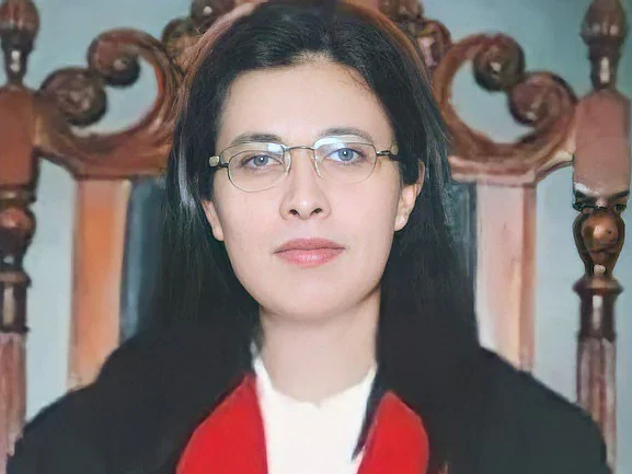 `தேசத்தின் நலன் கருதி' - பாக். உச்ச நீதிமன்ற நீதிபதியாக நியமிக்கப்பட்ட முதல் பெண்! பின்னணி என்ன?