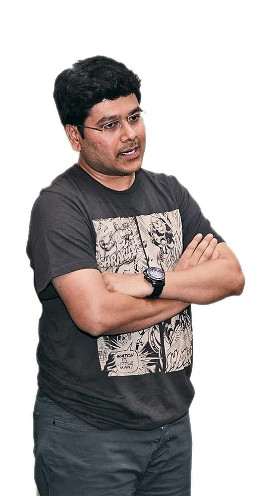 மிஸ்டர் கழுகு: “முதல்வருக்கு மரியாதையே கொடுப்பதில்லை!” - ஸ்டாலின் முன்னிலையில் எகிறிய வேலு...