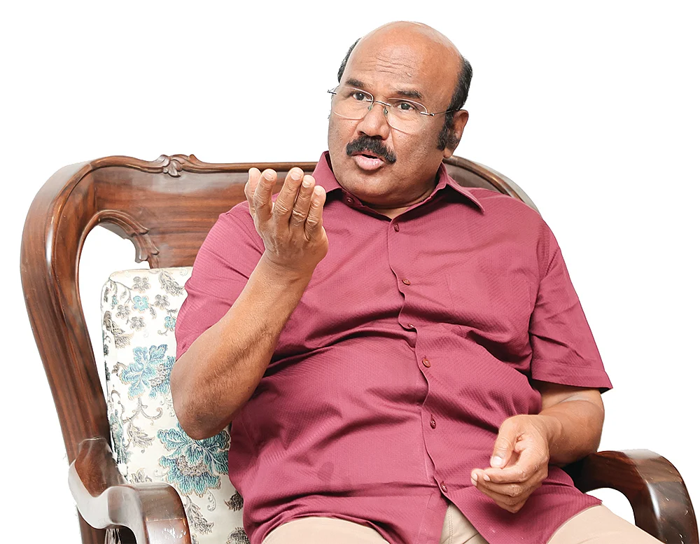 “வாக்களித்த மக்களையே கடனாளியாக்கிவிட்டது தி.மு.க!” - அட்டாக் செய்யும் ஜெயக்குமார்...