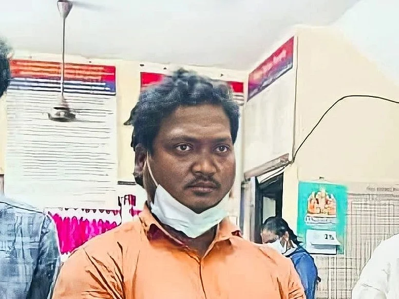 விழுப்புரம்: பள்ளி மாணவி பாலியல் வன்கொடுமை; அண்ணன் உட்பட மூவர் போக்சோவில் கைது!