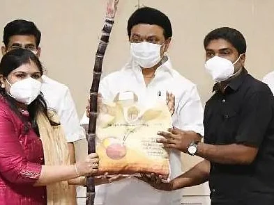 பொங்கல் பரிசுத் தொகுப்பு... வரிசைகட்டும் புகார்கள்! - முதல்வர் ஸ்டாலின் நாளை முக்கிய ஆலோசனை