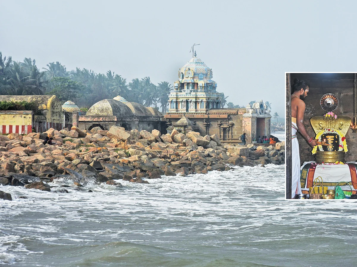 அலை வடிவில்
கடல் தேவதைகள் வழிபடும் ஈஸ்வரன்!