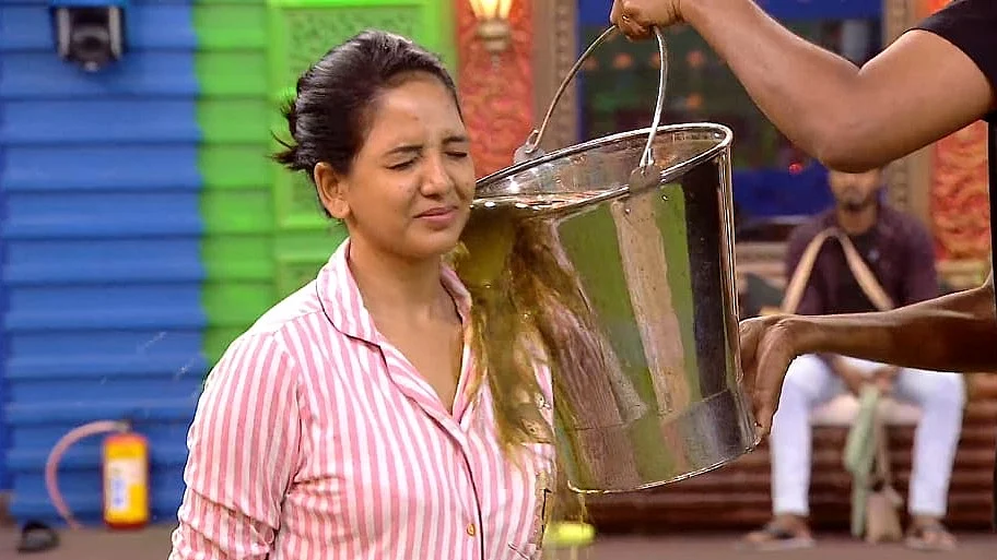 பிக் பாஸ் டாஸ்கில் பாவனி
