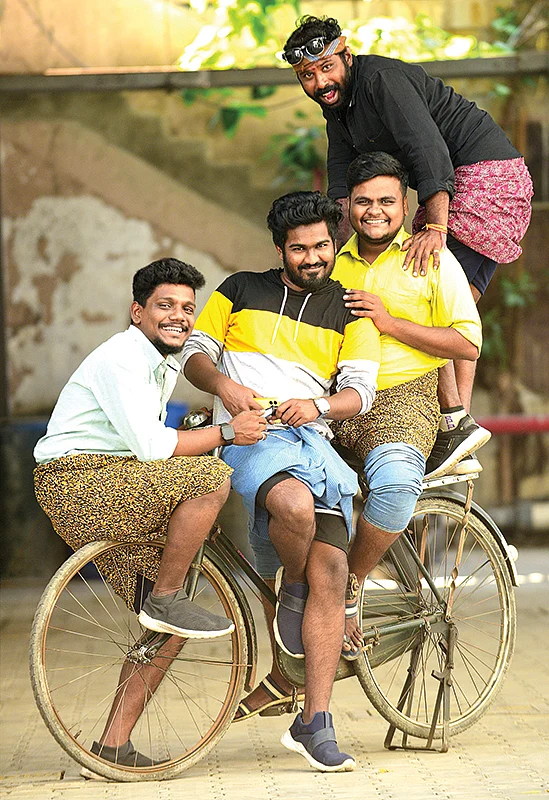 ஆபாசத்துக்கு நோ, பெண் கிண்டலுக்கும் நோ!