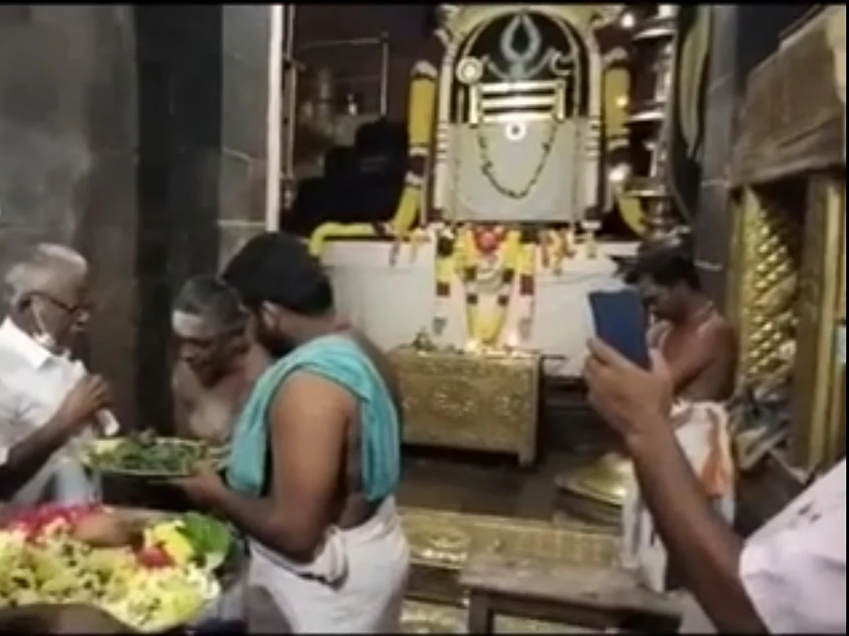 "தமிழில் மட்டும்தான் அர்ச்சனை என்று உத்தரவு பிறப்பிக்க வேண்டும்!"- அரசுக்கு பெ.மணியரசன் கோரிக்கை
