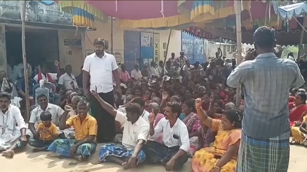 பாலியப்பட்டு கிராம மக்கள்
