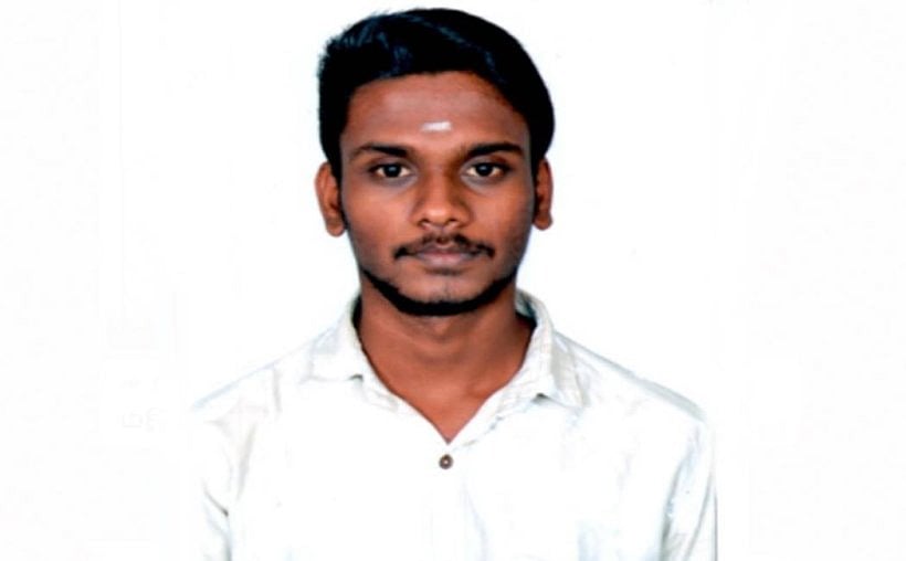 ``அம்மா நகையை அடகுவெச்சு நீட் பயிற்சி எடுத்தேன்!'' -  இடஒதுக்கீட்டில் மாநில முதலிடம் பிடித்த சிவா