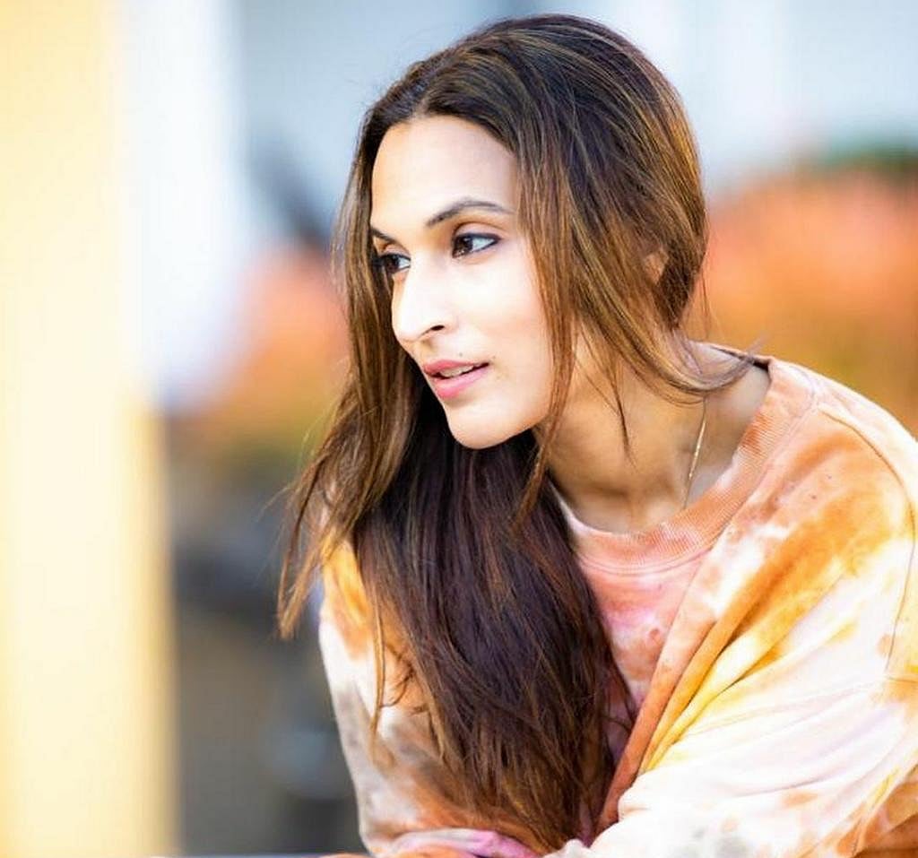 காதலர் தினத்தையொட்டி பாடல் வெளியீடு; ஐஸ்வர்யா ரஜினிகாந்த் திட்டம்! 