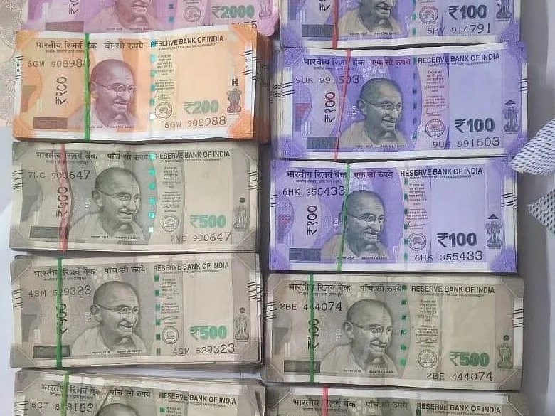 சென்னை: பூட்டிய கடையிலிருந்து ரூ.4 லட்சம் திருட்டு! - பாம்பு நாகராஜ் சிக்கியது எப்படி?