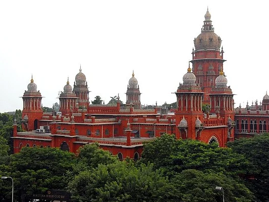 `விவசாய இயந்திரங்களுக்கு மானியத்தில் பெட்ரோல், டீசல் வழங்க வேண்டும்!' - வழக்கு தொடர்ந்த வழக்கறிஞர்