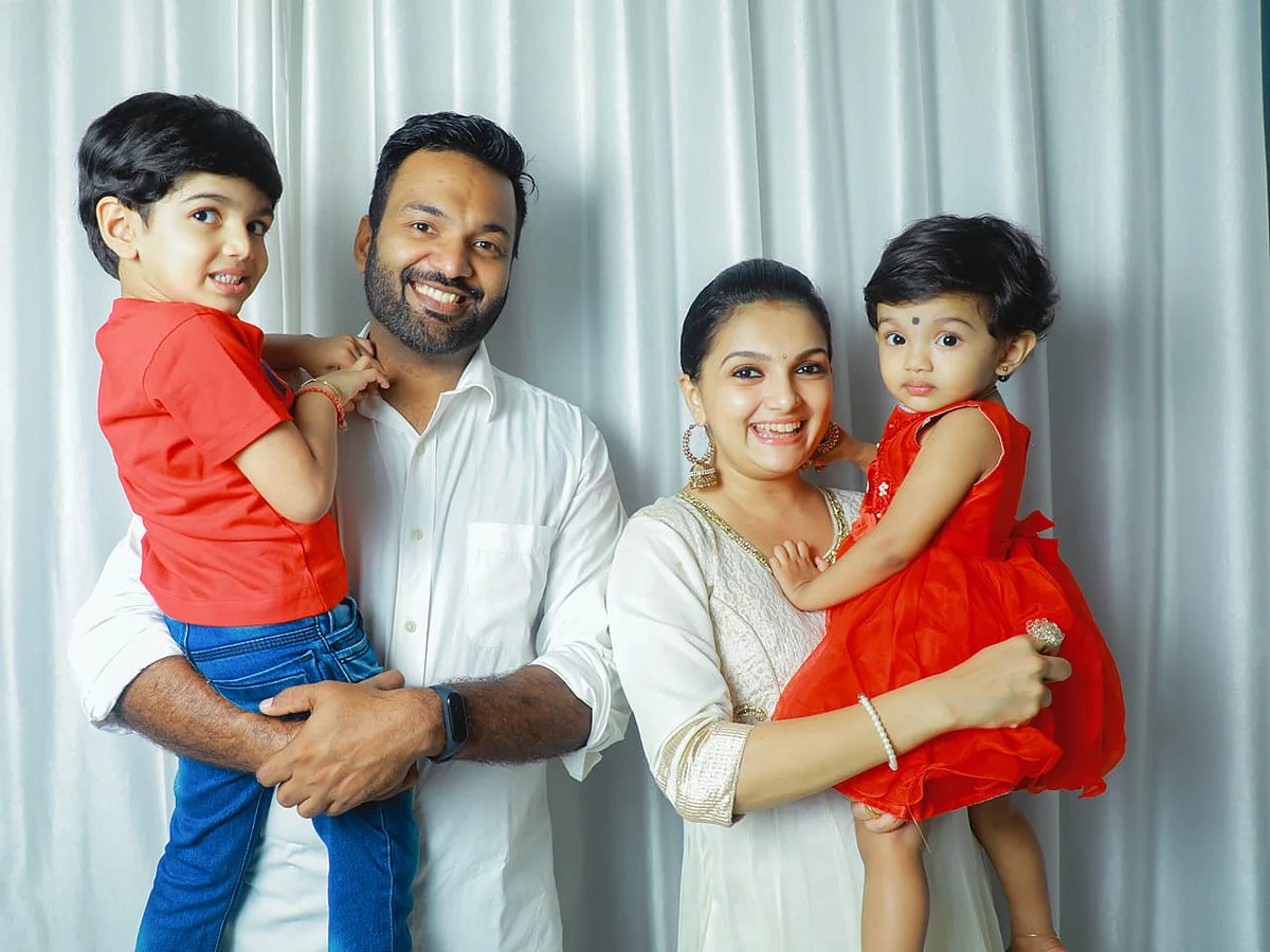 `முதல்ல அதைப்பத்தியெல்லாம் கவலைப்படாமதான் இருந்தேன்; ஆனா, அப்புறம்..?!" - சரண்யா மோகன்