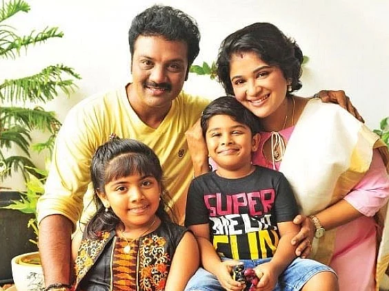 ``அக்கானு சொன்னாலே சஞ்சீவ் உடைஞ்சுடுவார்; அவர் கண் எதிர்லயே..!" - ப்ரீத்தி சஞ்சீவ் ஷேரிங்ஸ்