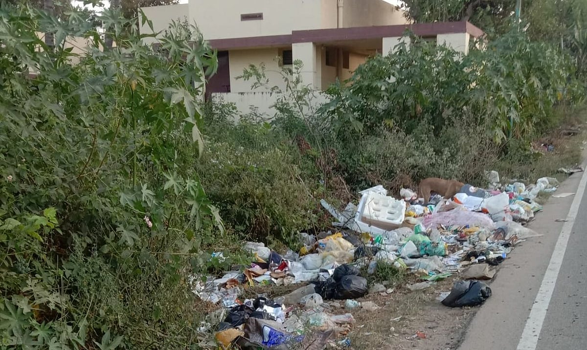 `2016-ல் முன்மாதிரி ஊராட்சி, ஆனா இப்போ..?' - குருடம்பாளையம் சுகாதார சீர்கேடு!