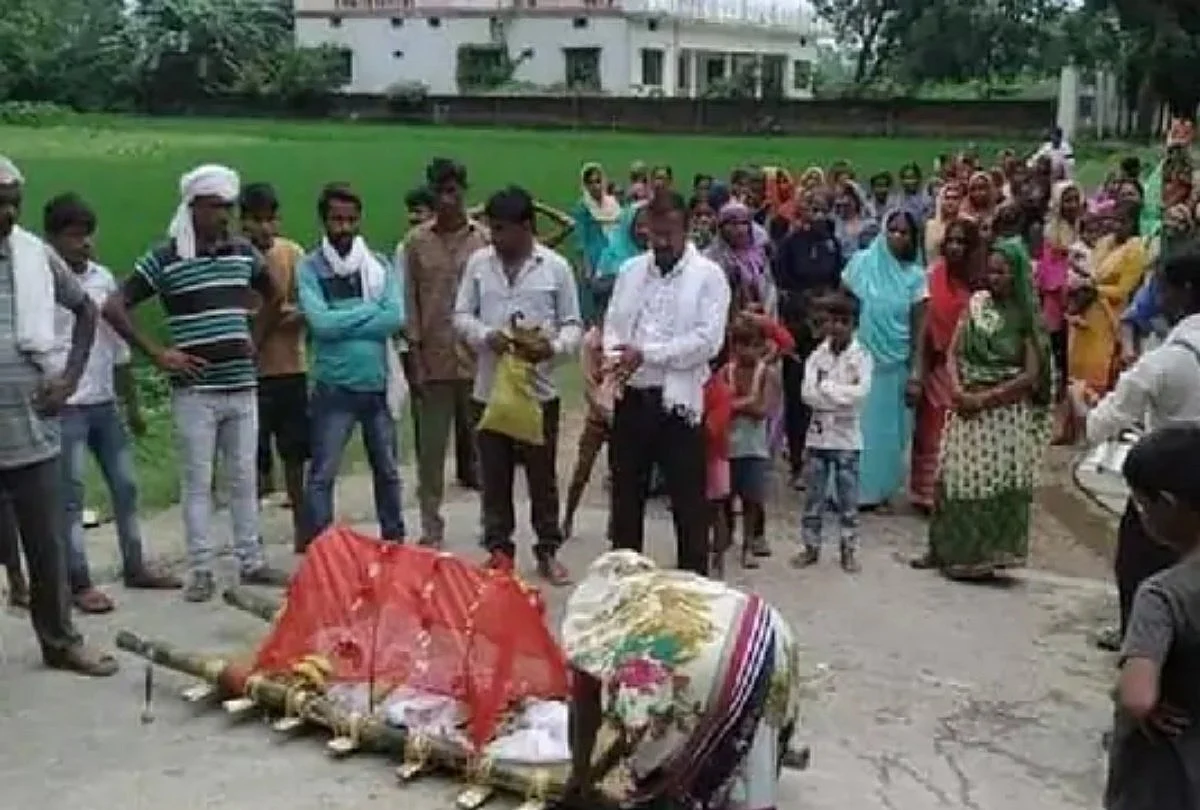 குரங்குக்கு ஈமச்சடங்கு