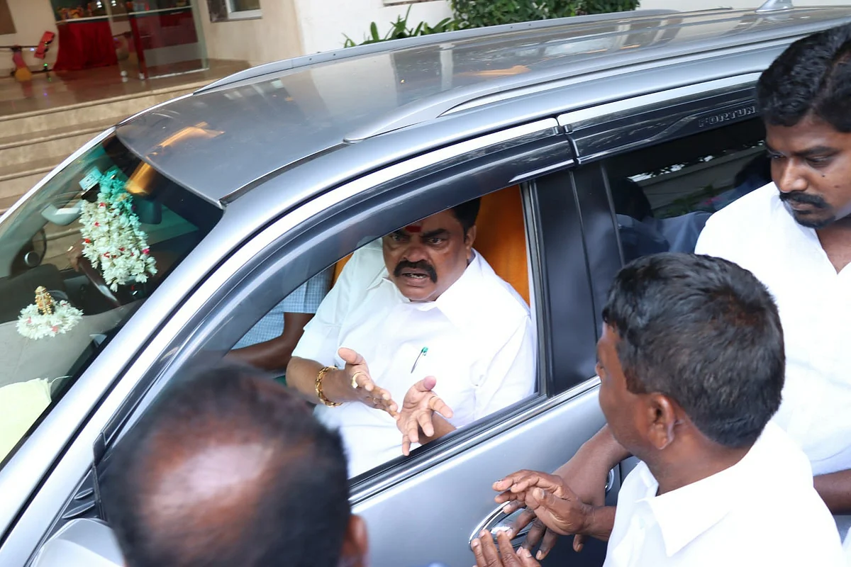 முன்னாள் அமைச்சர்