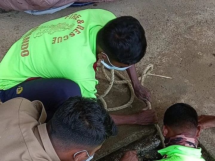 கழிவுநீர் தொட்டி விஷவாயு தாக்கி இருவர் பலி; தொடரும் சோகம்... முடிவு தான் என்ன?!