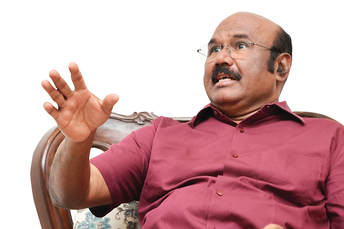 “வாக்களித்த மக்களையே கடனாளியாக்கிவிட்டது தி.மு.க!” - அட்டாக் செய்யும் ஜெயக்குமார்...