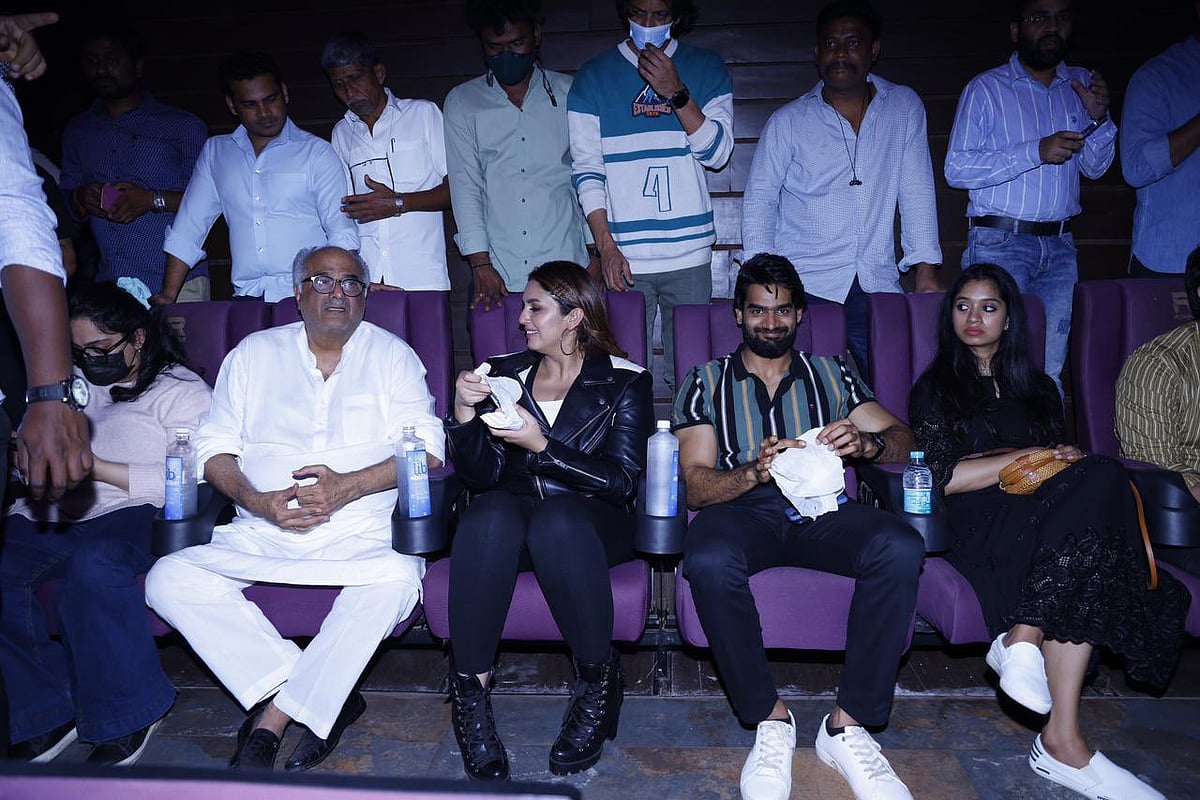 வலிமை FDFS: படம் பார்த்த பிரபலங்கள் சொல்வதென்ன?