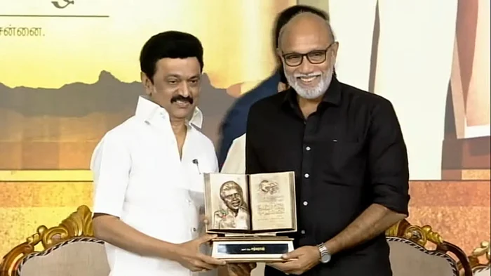 "அந்த ஸ்டாலினுக்கும் இந்த ஸ்டாலினுக்கும் ஒரு ஒற்றுமை..."- உங்களில் ஒருவன் நூல் வெளியீட்டில் சத்யராஜ் Vikatan%2F2022-02%2F0652b8f3-dbc8-45a9-a011-a49532cabb70%2FScreenshot_2022_02_28_18_30_18_79_f9ee0578fe1cc94de7482bd41accb329.jpg?rect=0%2C0%2C1917%2C1078&auto=format%2Ccompress&format=webp&w=700&dpr=1